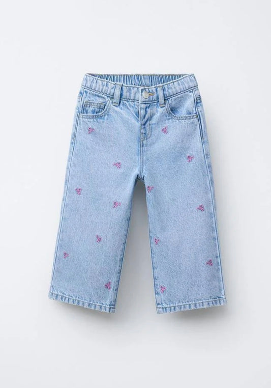 Fiyonk nakışlı kot pantolon