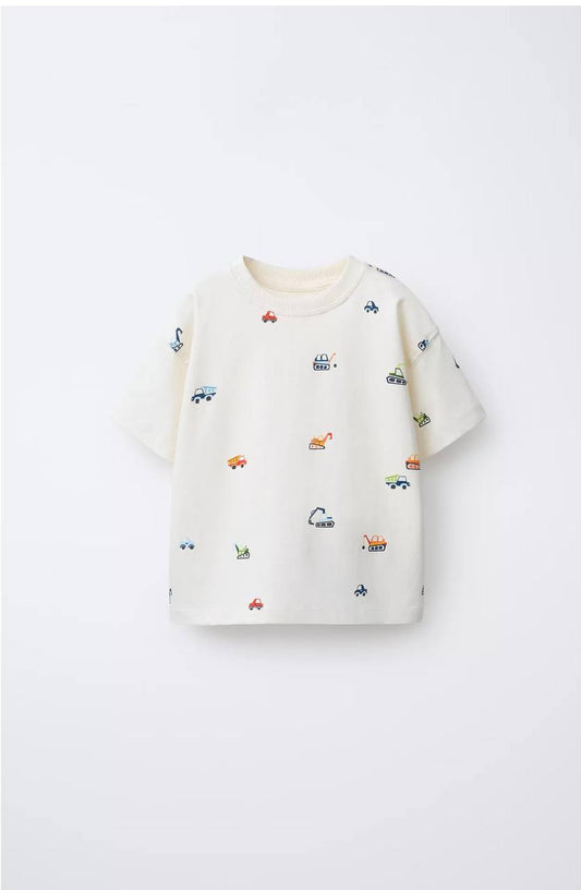 Erkek çocuk araba baskılı t-shirt